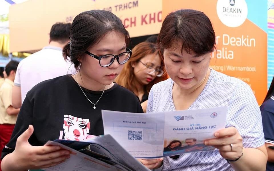 DH Khoa hoc Xa hoi & Nhan van TP.HCM tuyen sinh 2 nganh moi hinh anh