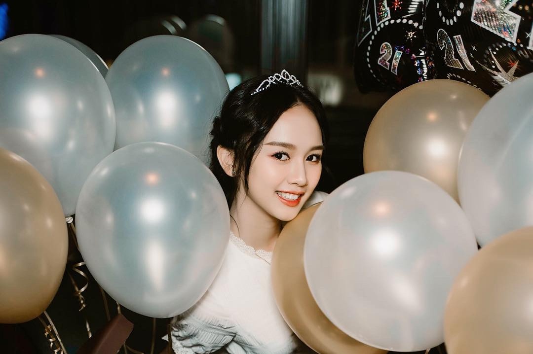 hoi con nha giau chau A anh 1