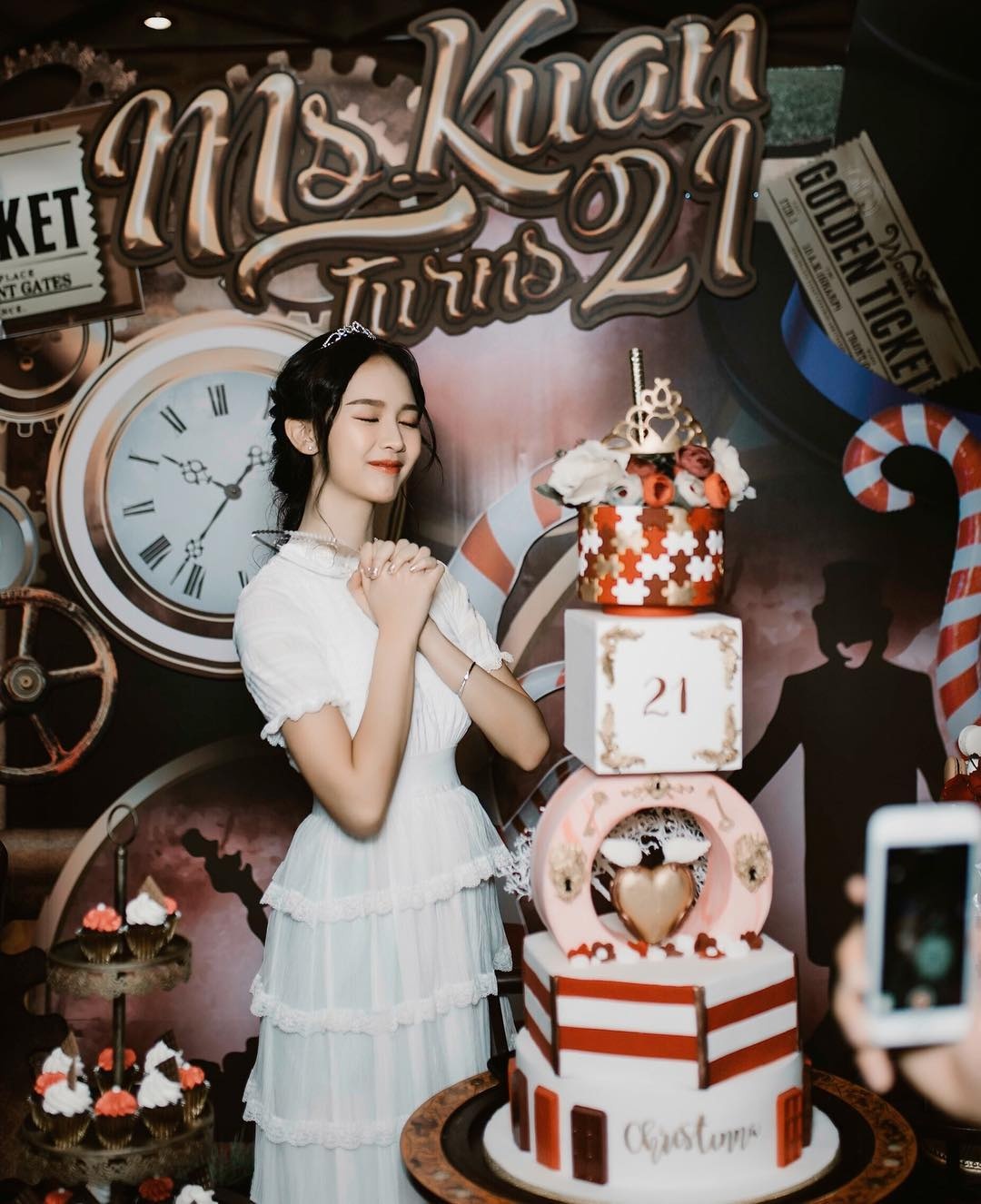 hoi con nha giau chau A anh 9