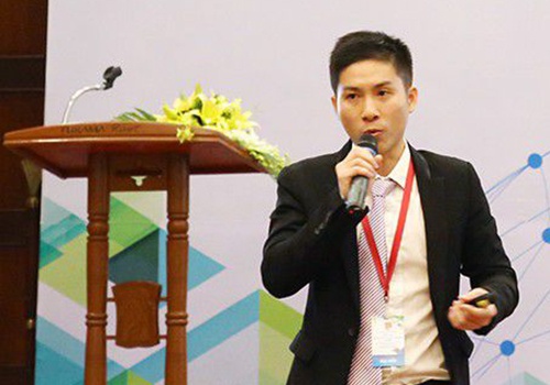 'Chat' voi tien si 9X hinh anh