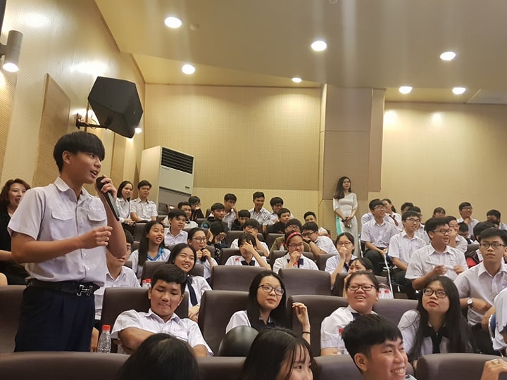 sinh vien su pham phai cao 1m5 anh 1