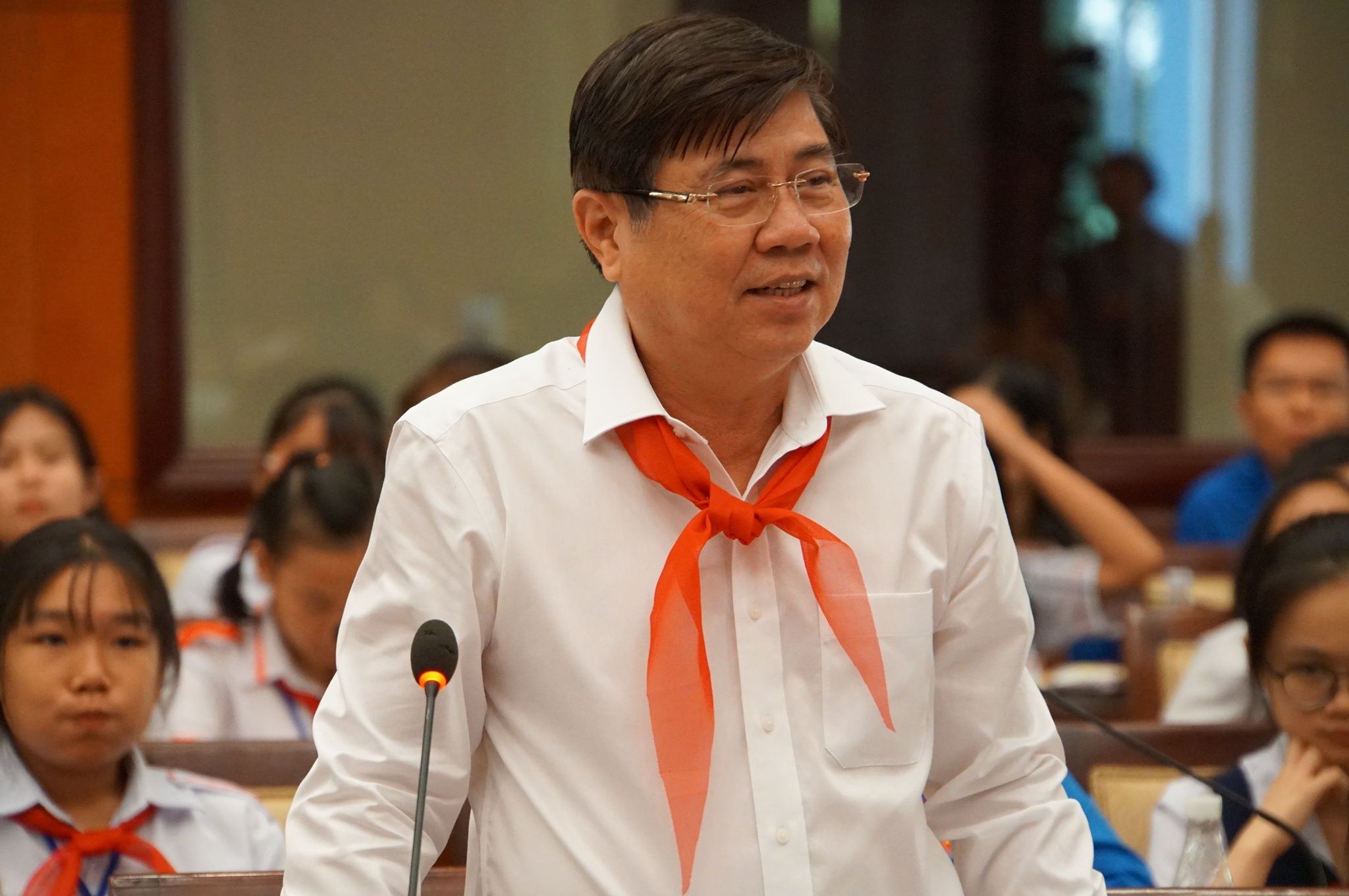 học sinh than học nhiều ảnh 2 hoc sinh than hoc nhieu anh 2