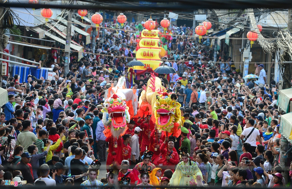 hoc sinh Binh Duong nghi hoc ngay ram anh 1