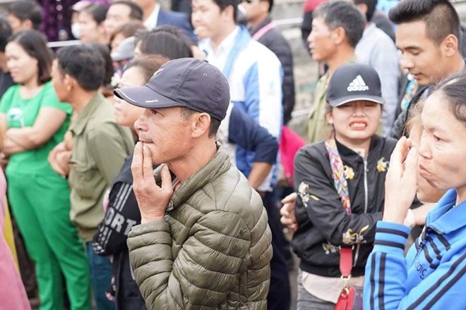 di nghia vu bi nguoi yeu cam sung anh 2