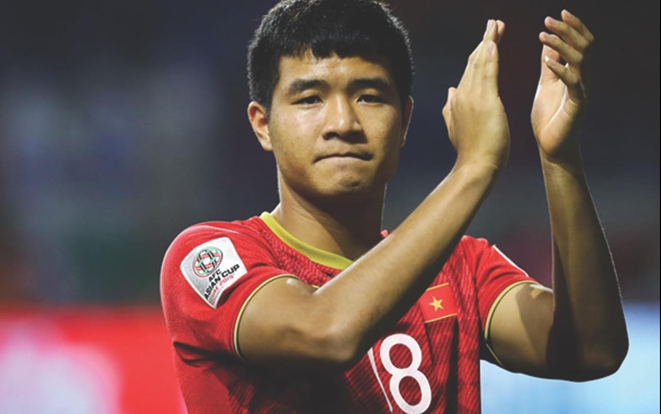 Duc Chinh bi 'nem da' vi duoc HLV Park goi len doi U23 Viet Nam hinh anh