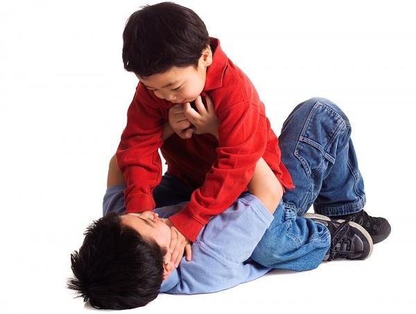 cho con đánh bạn ảnh 1 cho con danh ban anh 1