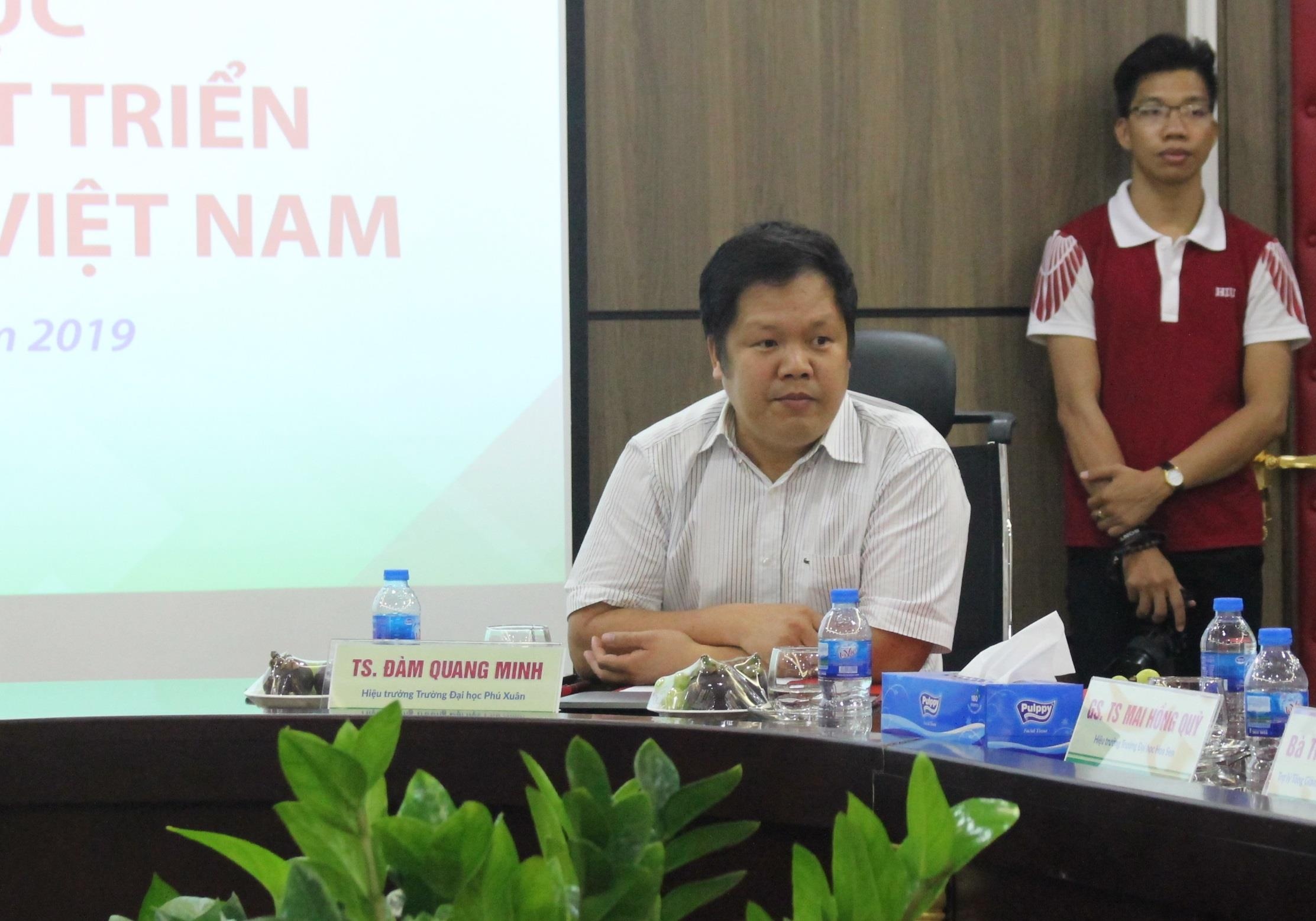 giao duc dai hoc tu thuc anh 2