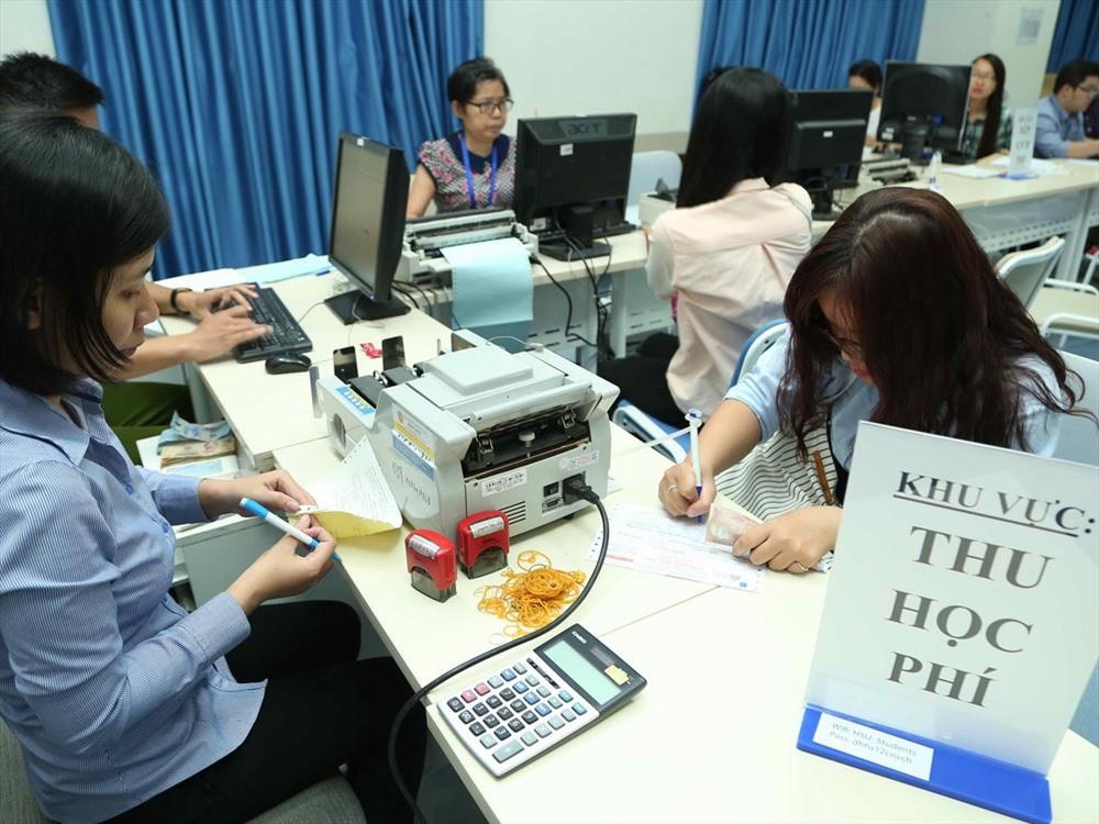 7 khoan tien phu huynh khong phai dong trong nam hoc 2019-2020 hinh anh