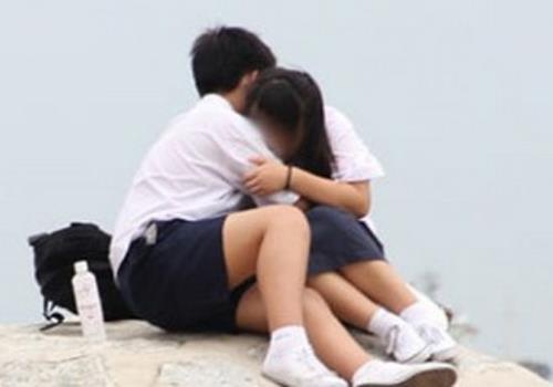 'Giao duc gioi tinh khong sau sat, hoc sinh tra gia dat ca cuoc doi' hinh anh