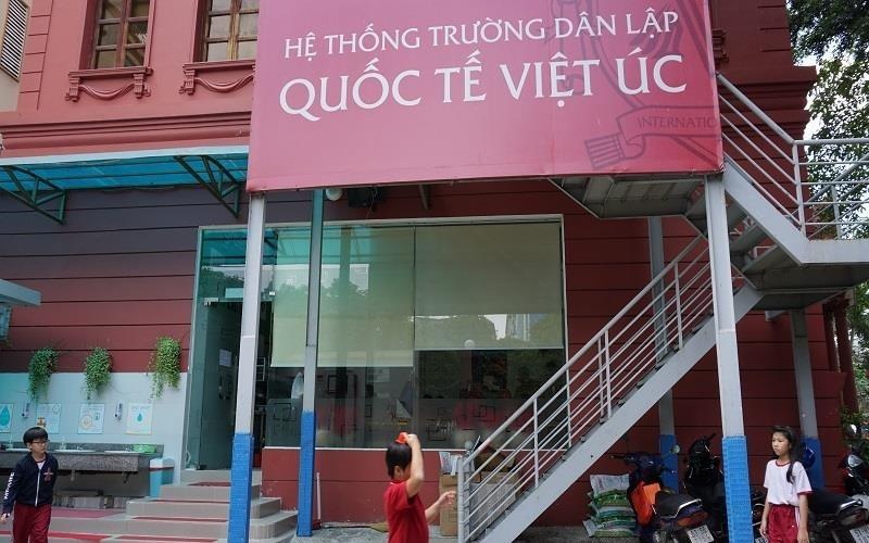 Bua trua cua hoc sinh truong Quoc te Viet Uc co doi hinh anh
