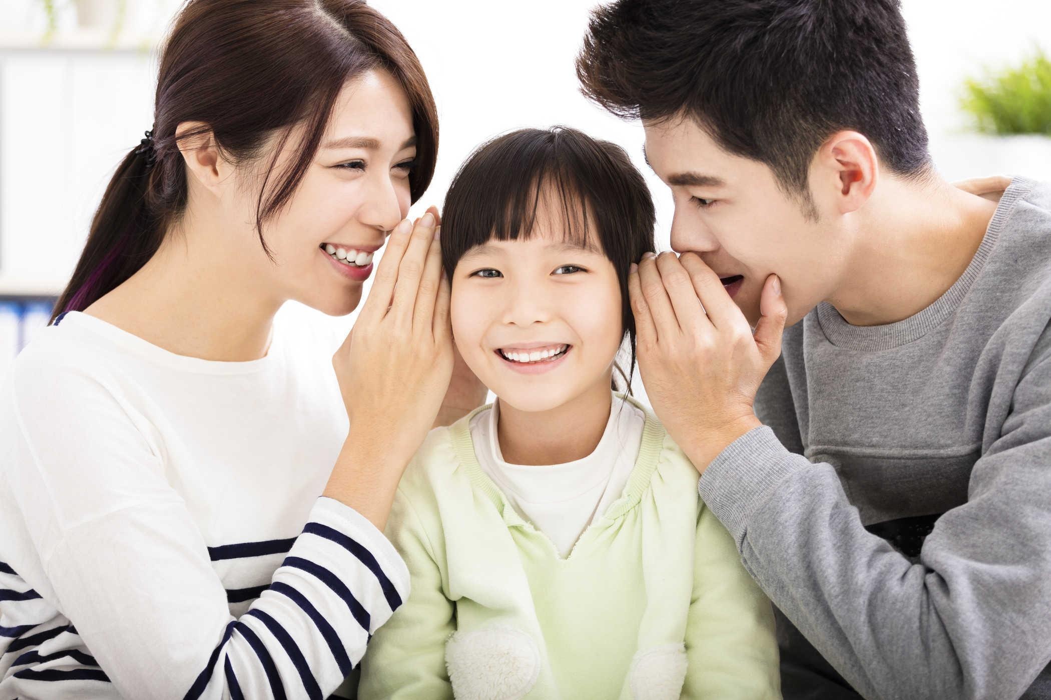 Tre em dang 'doi' giao duc gia dinh hinh anh