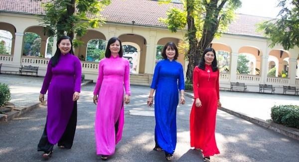 Hiệu trưởng chuyên Lê Hồng Phong thôi chức ảnh 1 Hieu truong chuyen Le Hong Phong thoi chuc anh 1