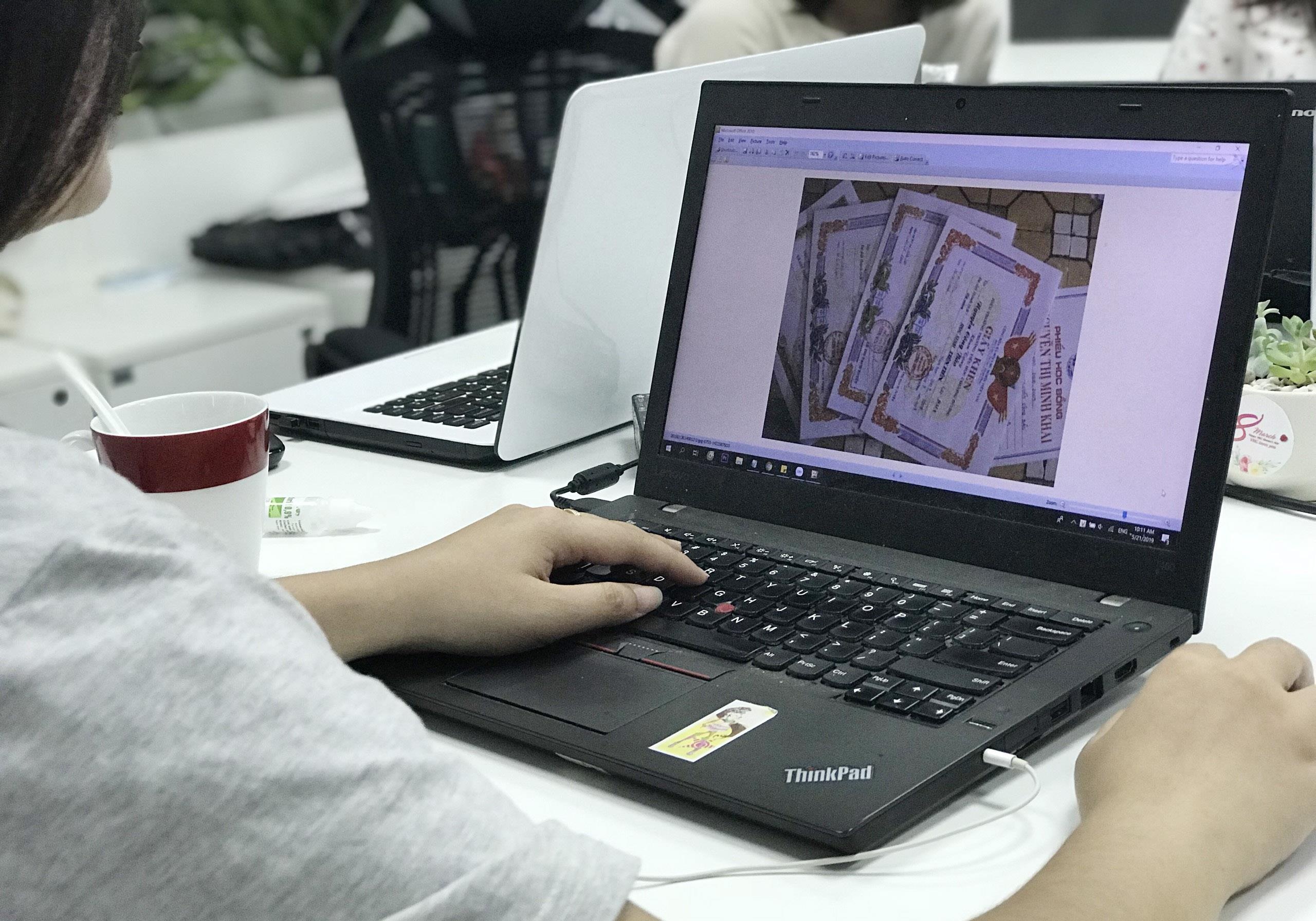 Ca lop hoc sinh gioi vi phu huynh gay ap luc, thay co lo thanh tich hinh anh