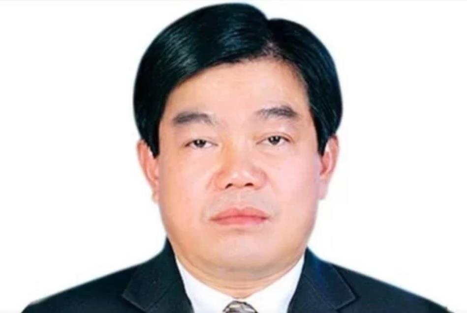 Giua be boi gian lan thi cu, Giam doc So GD&DT Son La sap nghi huu hinh anh