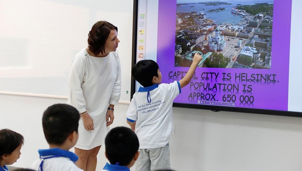 hoc phi truong quoc te anh 2