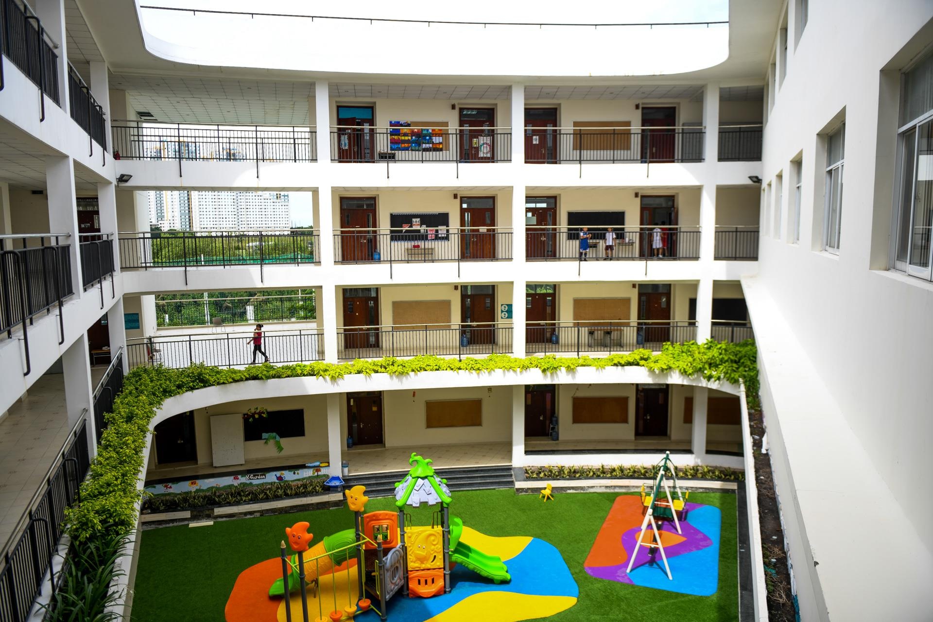 truong quoc te tai Viet Nam anh 10