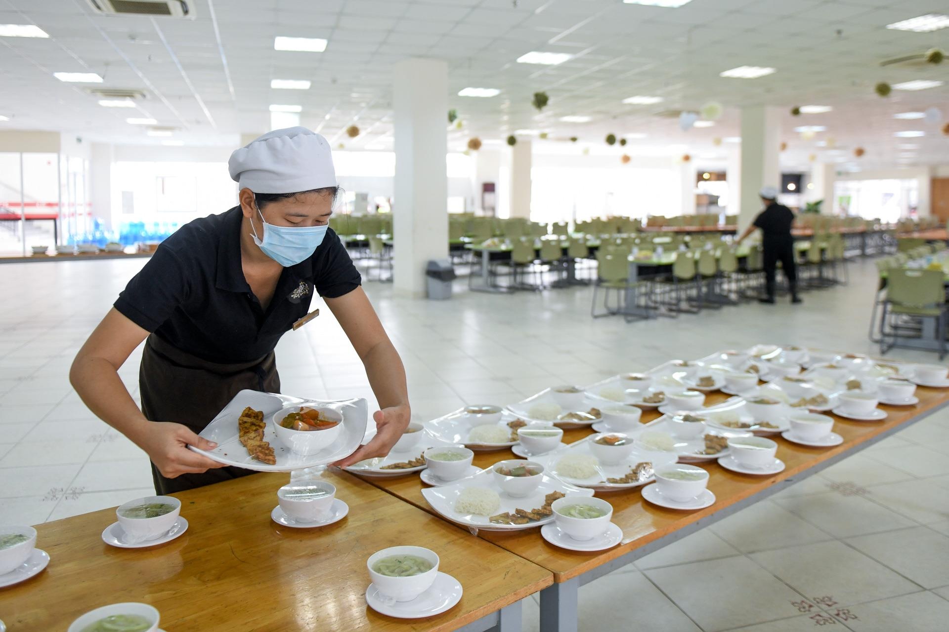 truong quoc te tai Viet Nam anh 13