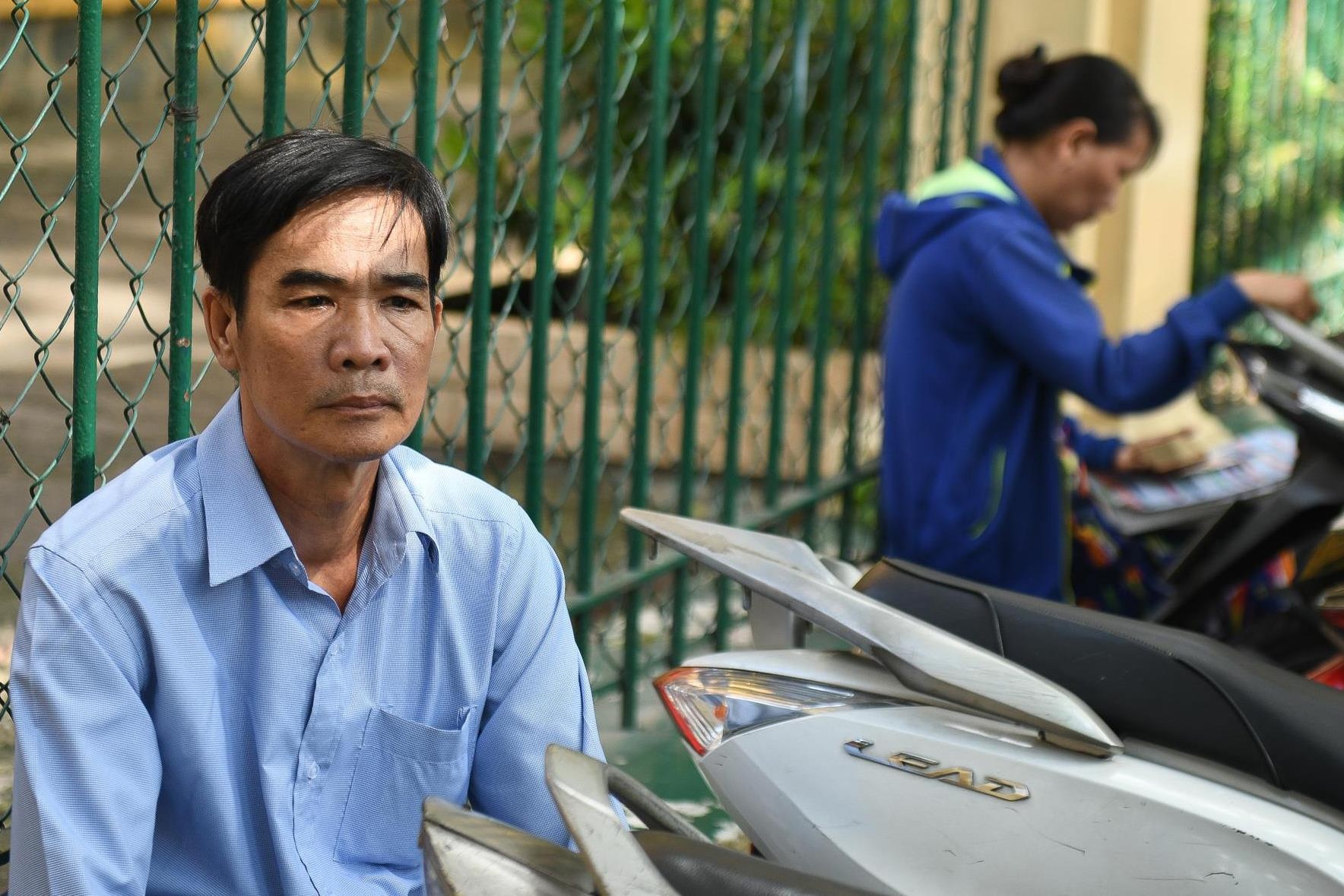 phu huynh bat khoc anh 7