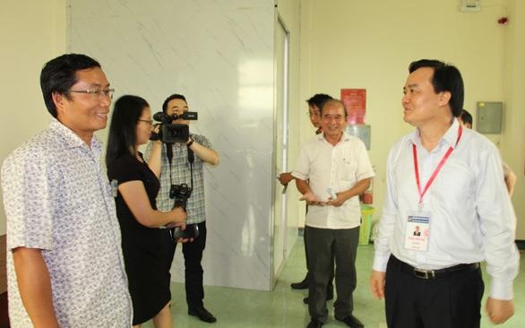 chấm thi ngữ văn ảnh 2 cham thi ngu van anh 2