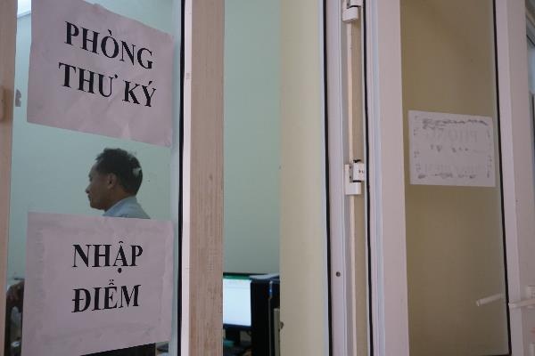 cham thi thpt quoc gia anh 2