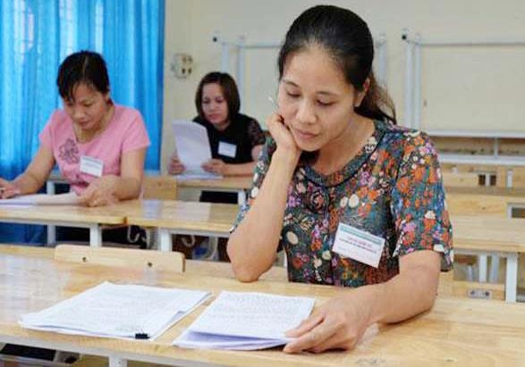 Cham thi Ngu van tai TP.HCM: Moi co mot diem 9, lac dac diem 8 hinh anh