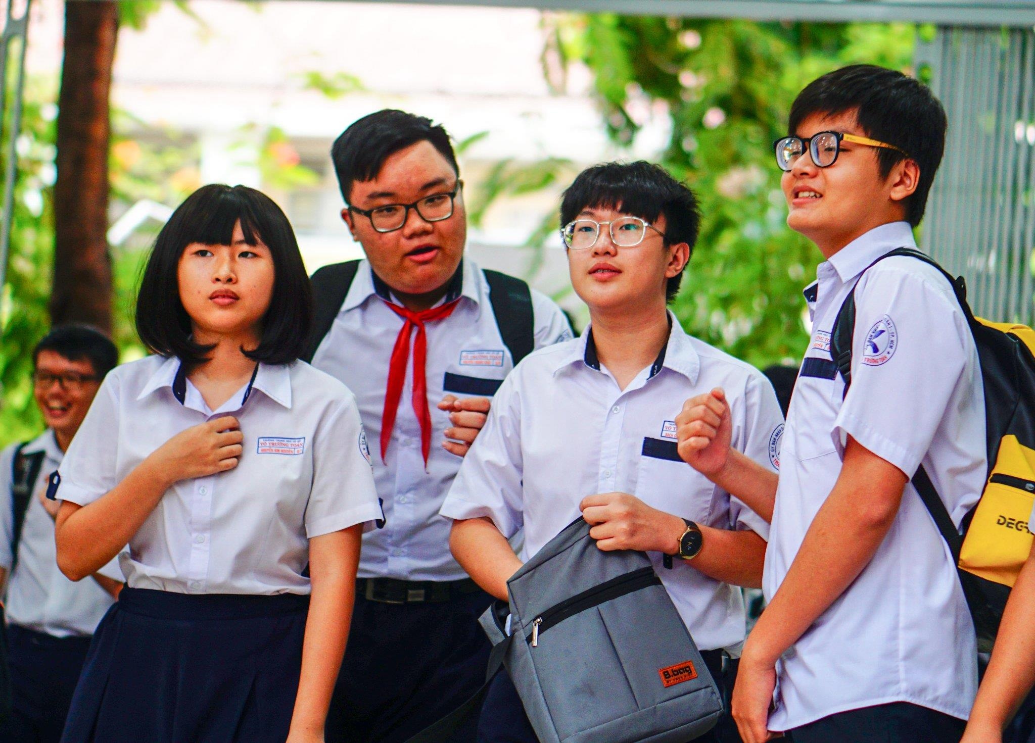 So GD&DT TP.HCM dieu chinh diem chuan lop 10 truong THPT Nguyen Hien hinh anh