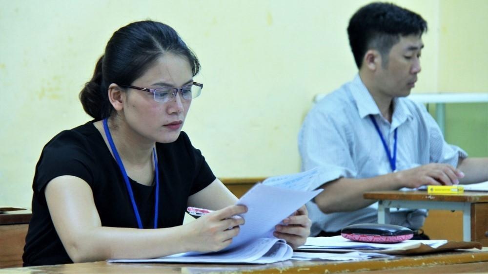 TP.HCM cham xong mon Van, 6 bai thi dat diem 9 hinh anh