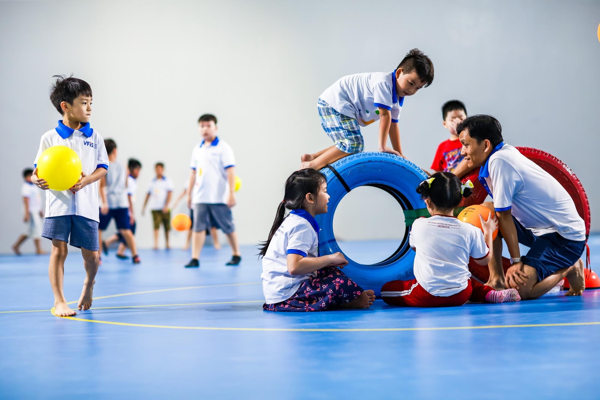 truong quoc te hoc phi nua ty dong anh 16