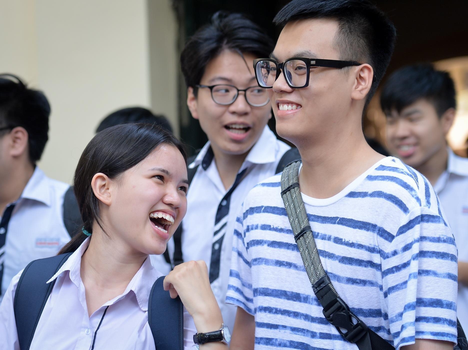 Muc diem nhan ho so vao DH Khoa hoc Tu nhien TP.HCM cao nhat la 19 hinh anh