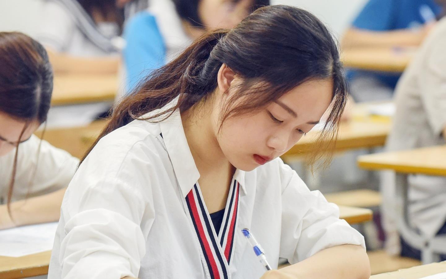 Khoa Y, DH Quoc gia TP.HCM co diem chuan cao nhat la 23,95 hinh anh