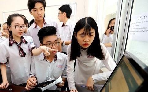 3 truong quan doi va nhieu dai hoc tuyen sinh bo sung hinh anh