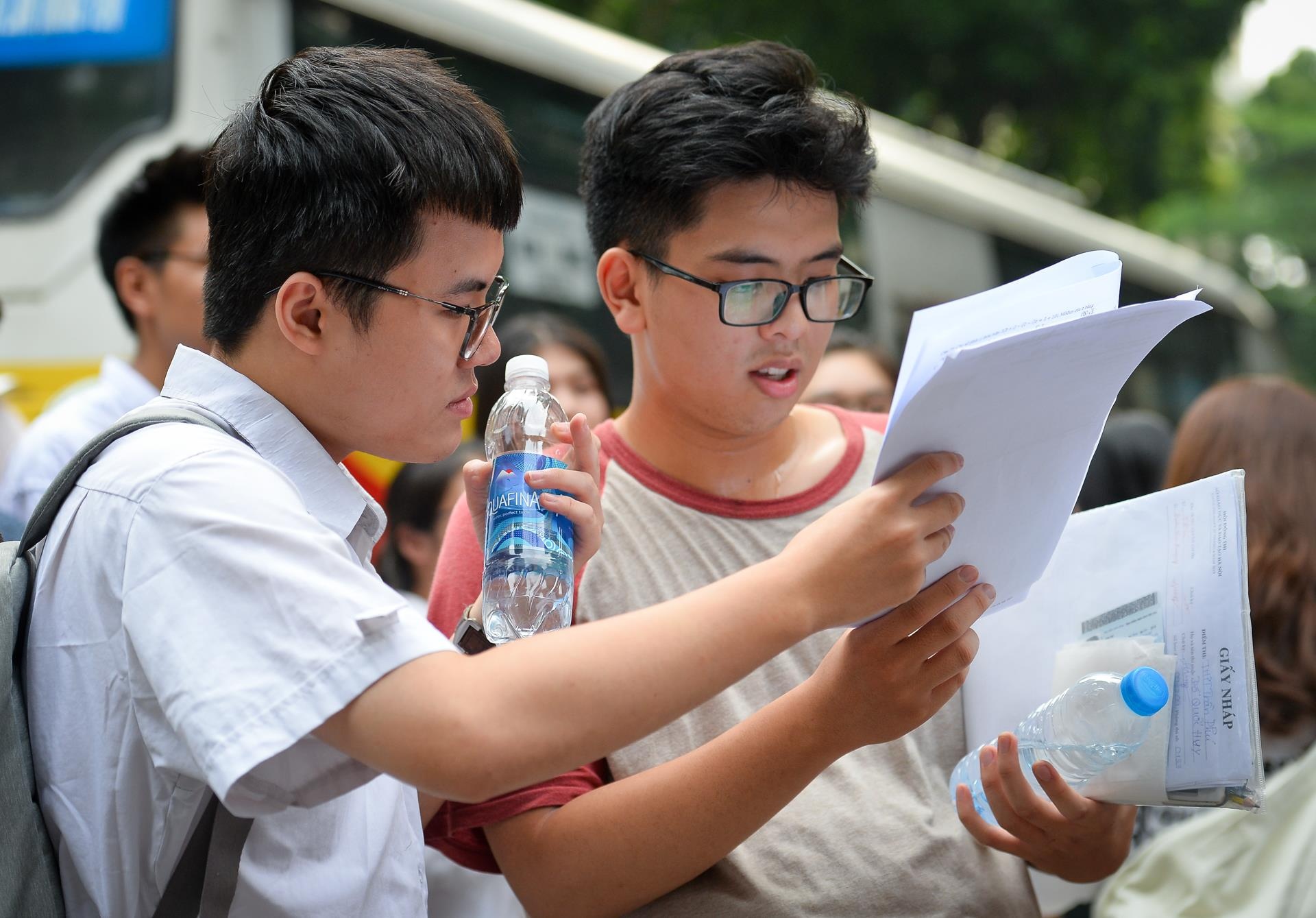 Da Nang co bai thi THPT quoc gia tu 2,75 len 7 diem sau phuc khao hinh anh