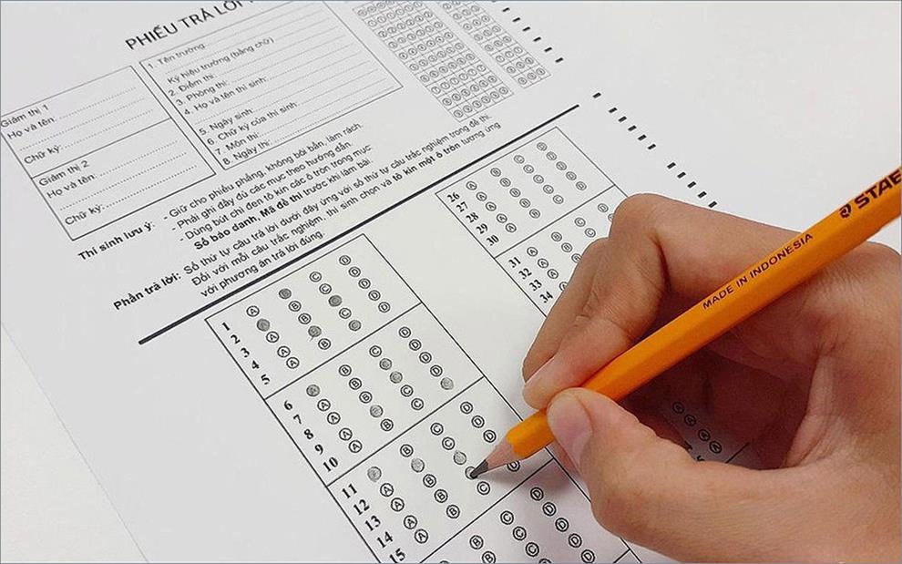 'Diem 0 trac nghiem, Bo GD&DT che giau hay phan mem cham thi loi?' hinh anh