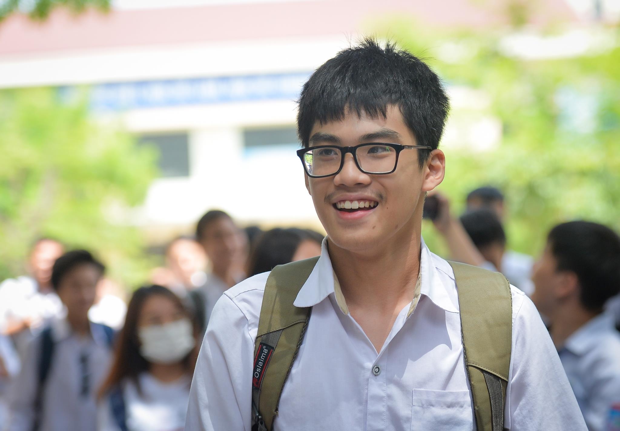 Diem chuan DH Mo TP.HCM dao dong tu 15-22,85 hinh anh