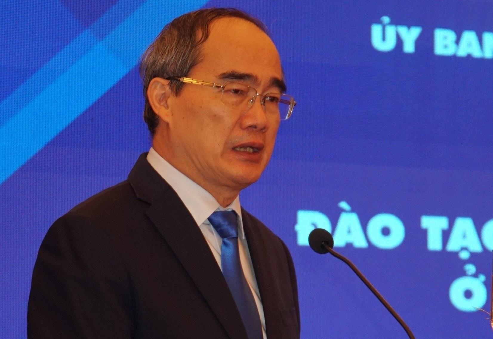 Bi thu Nhan: 'Khong di dau ve giao duc, khong the dan dau ve kinh te' hinh anh