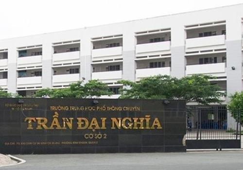 Truong chuyen Tran Dai Nghia ly giai viec thu tien thu vien hinh anh