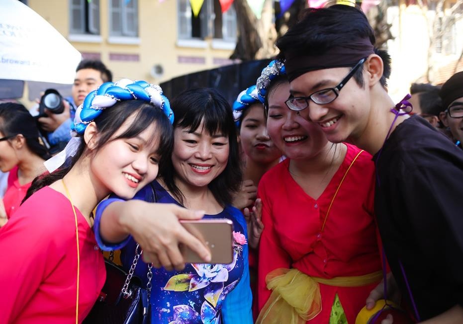 So GD&DT TP.HCM khong nhan hoa, qua ngay 20/11 hinh anh