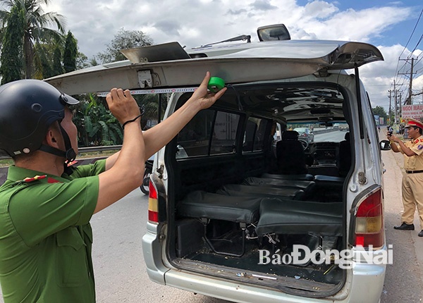 xe dua don lam rot hoc sinh anh 1