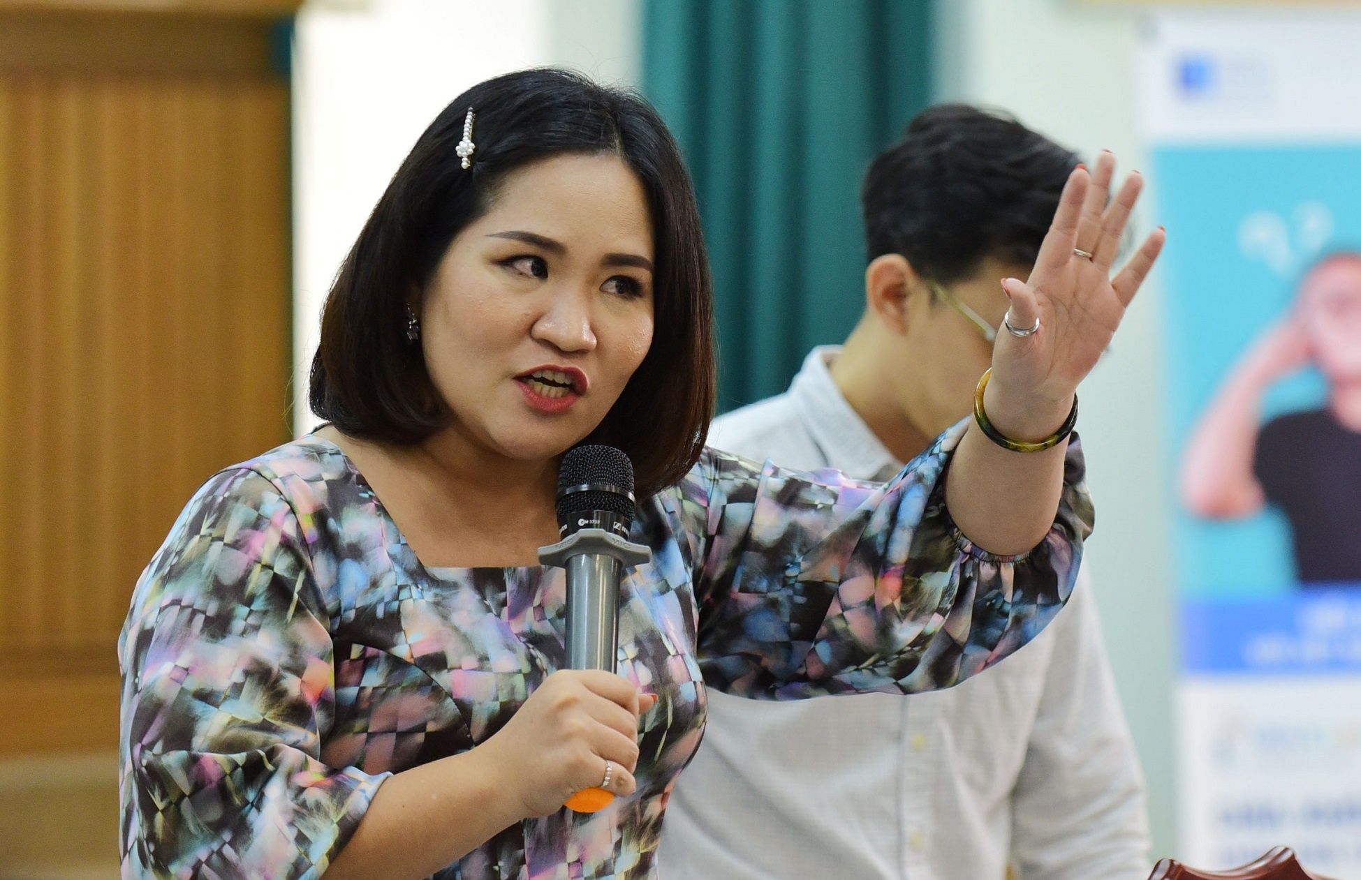 'Me co la me nha nguoi ta dau ma doi con nhu con nguoi ta' hinh anh