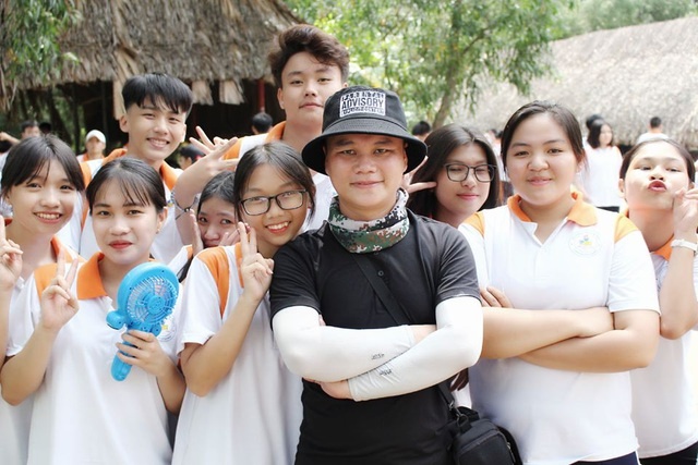 hoc sinh nghi tet anh 1