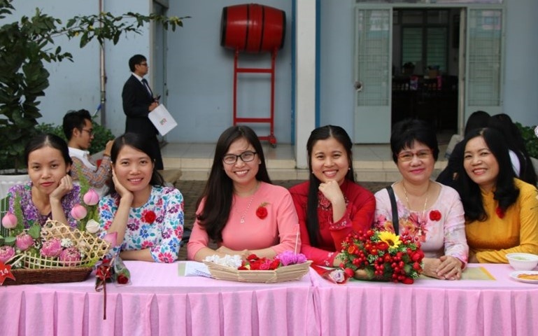thưởng tết giáo viên ảnh 1 thuong tet giao vien anh 1