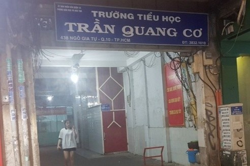 So GD&DT TP.HCM yeu cau bao cao vu phu huynh danh nhau hinh anh