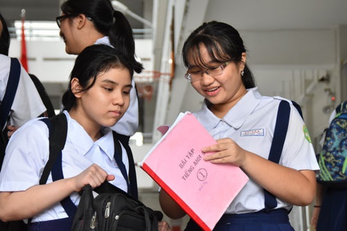 Tuyen sinh lop 10 - nhieu noi thi to hop hinh anh