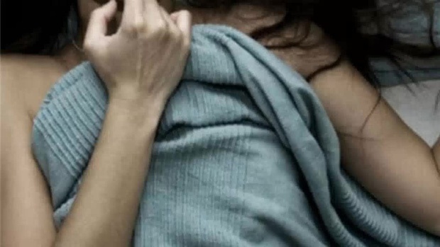 Yeu cau bao cao vu clip nhay cam giua thay giao cap 3 va hoc sinh hinh anh