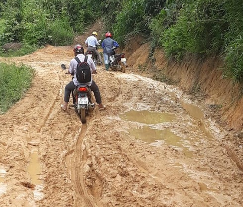 truong tieu hoc tri le 4 anh 1