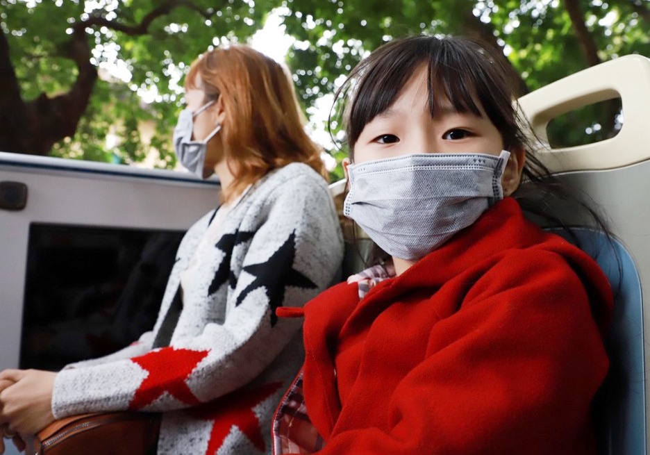 'Neu con khau trang, hay chia se voi nhung ban chua co' hinh anh