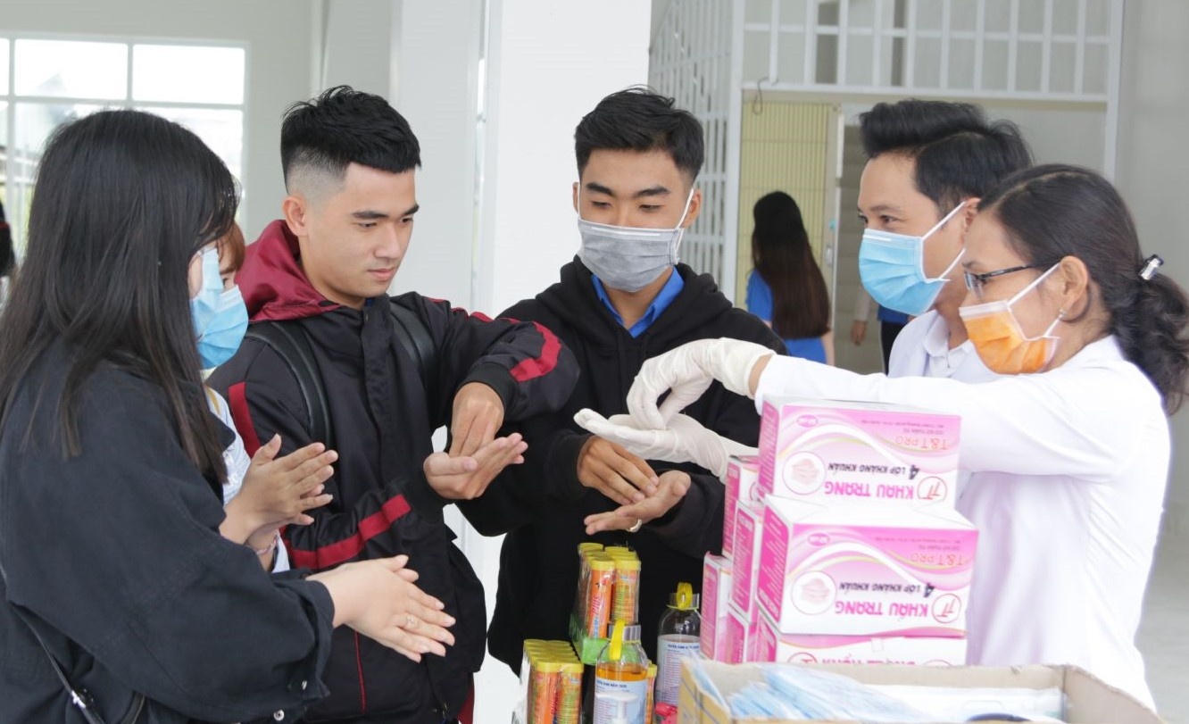 sinh viên nhập học trở lại ảnh 6 sinh vien nhap hoc tro lai anh 6