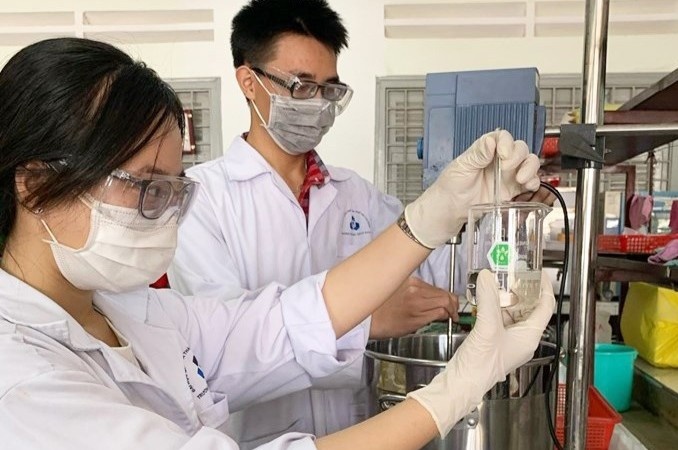 Thuong 120 trieu cho nhom nghien cuu san pham phong Covid-19 hinh anh