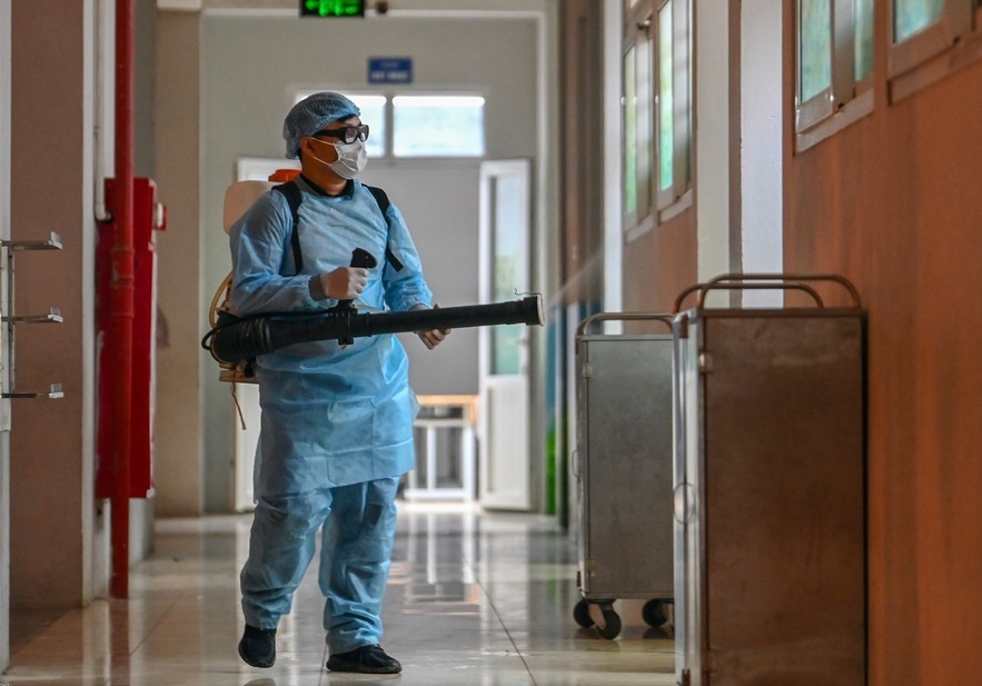 Ha Noi yeu cau ve sinh, khu khuan truong lop, don hoc sinh tro lai hinh anh