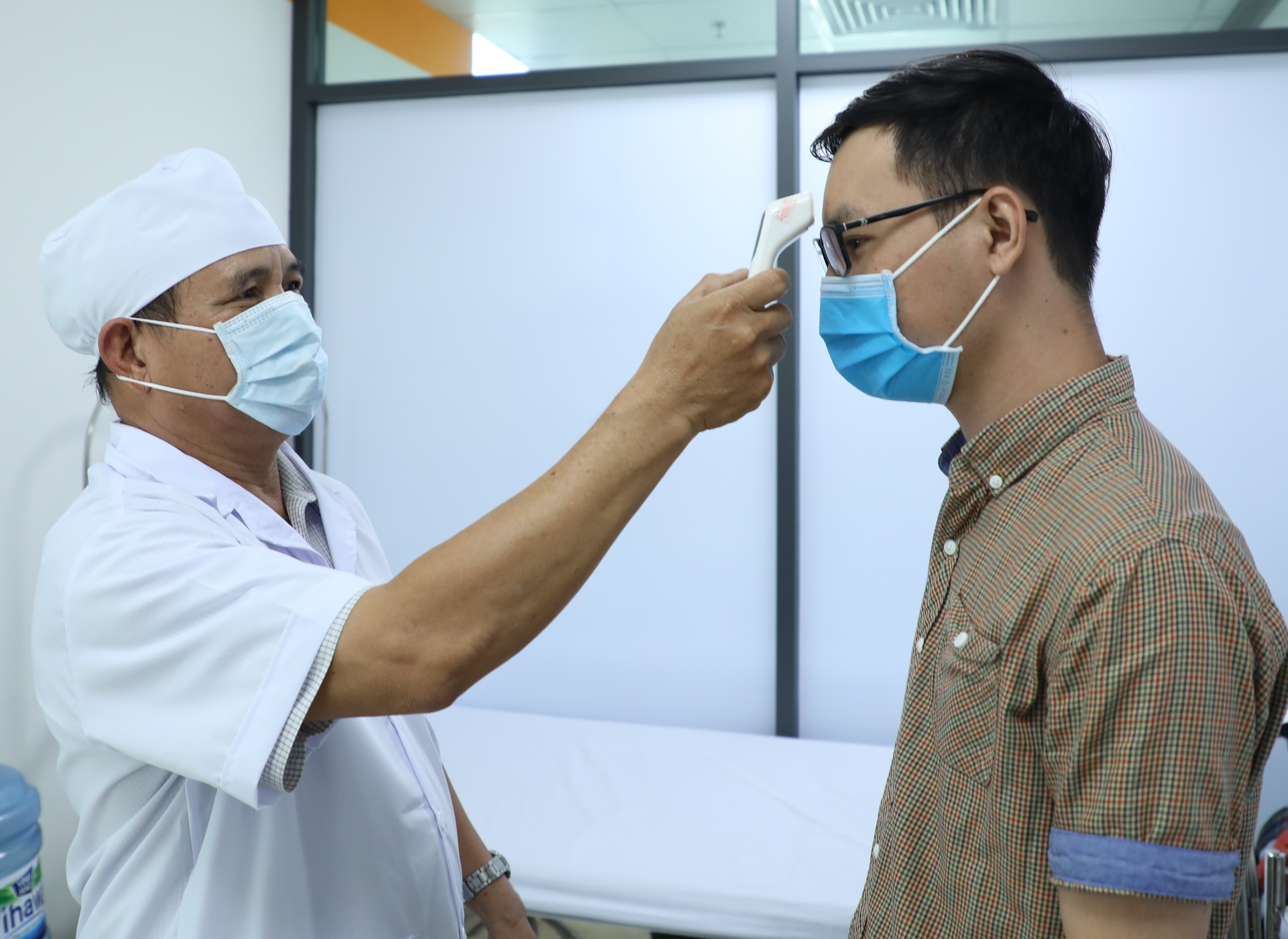 Nhieu truong dai hoc tai TP.HCM cho sinh vien nghi them 1-2 tuan hinh anh